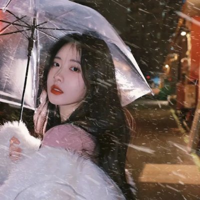 红衣少女